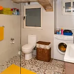 75 St Christopher Street, דירה