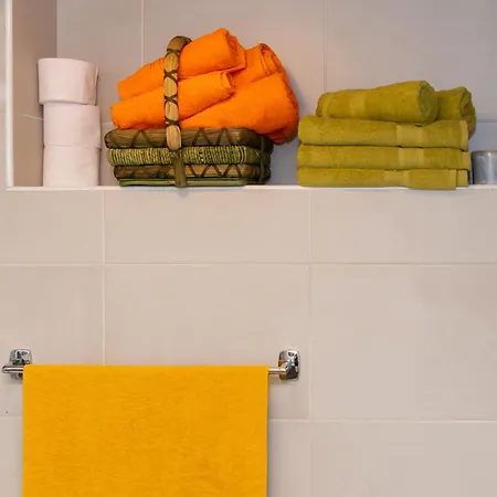 Апартаменты 75 St Christopher Street, *