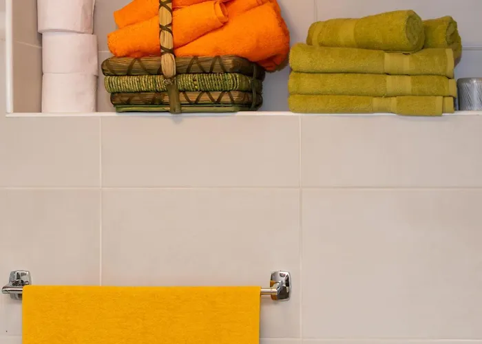 Apartman 75 St Christopher Street, *