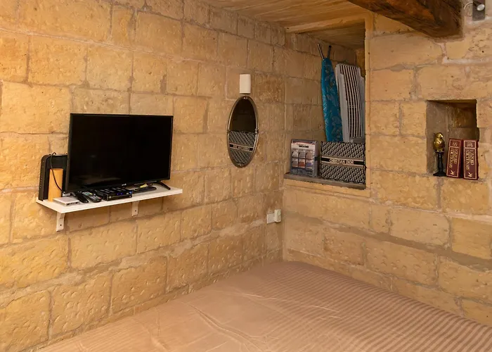 75 St Christopher Street, * Valletta